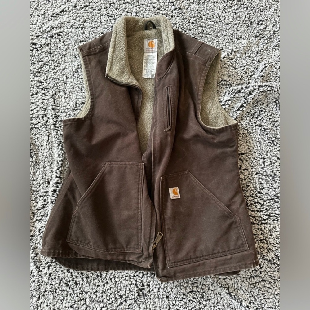 Women’s Sherpa lined Carhartt vest